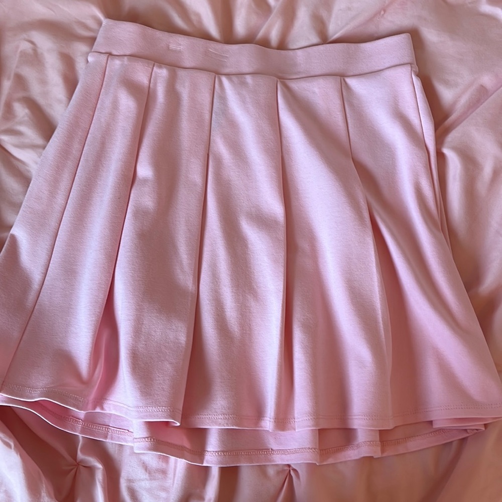 Pink mini pleated skirt size small